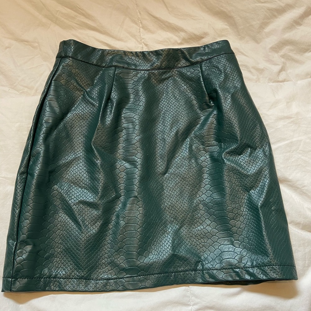 Green leather snake skin skirt